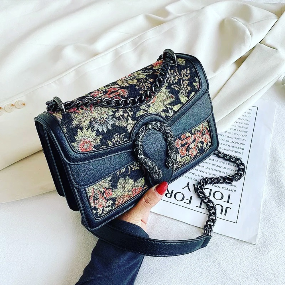 Luxury fashion handbags
